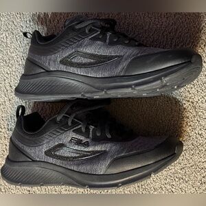 FILA SPEEDCHASER MEMORY FOAM ATHLETIC SHOES. Size 11. Black/Gray/Glitter!!